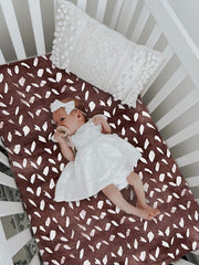 Culclendy reinforced elastic detail ensures a secure fit during sleep.