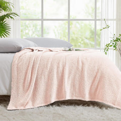 CYMULA blanket vacuum-packaged, compact for easy gifting.