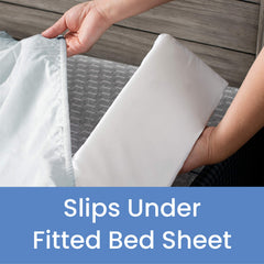 Delta Children bumper features water-resistant cover for easy cleaning.
