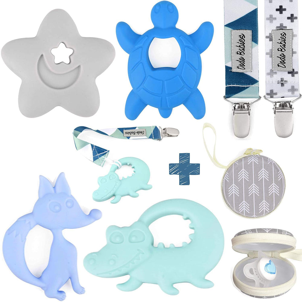 Dodo Babies teether with animal shapes and stars for soothing teething.