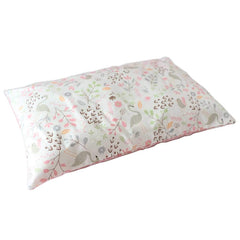Emenpy pink pillowcase keeps baby’s pillow clean and cozy.