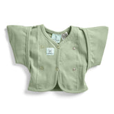 ergoPouch Butterfly Cardi arm pockets keep little hands near the face for self-soothing.