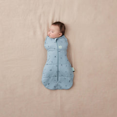 ergoPouch Cocoon Swaddle Sack two-way zip enables quick, gentle diaper changes at night