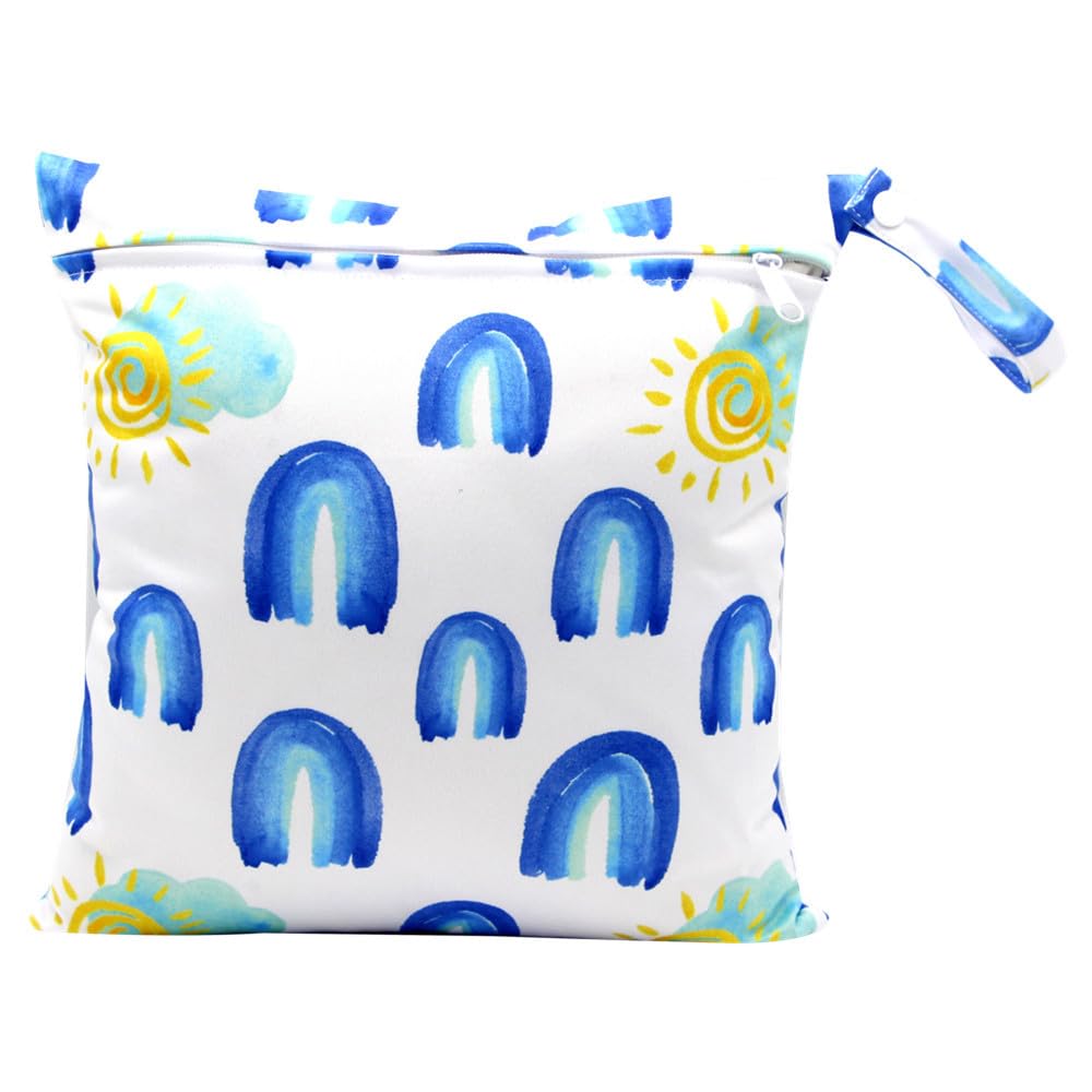 FANALALA waterproof wet-dry bag with zipper keeps items organized during travel.