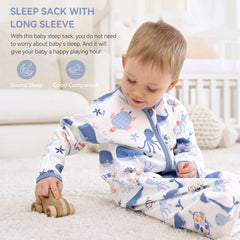 FIEMOL foldable mitten cuffs on the sleep sack offer flexible wear for play and warmth.