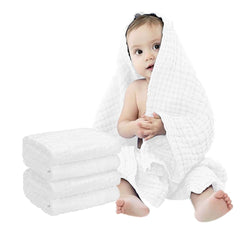 FOOK FISH muslin baby towel with 6-layer cotton provides gentle, breathable drying.