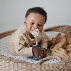 Frigg Andersen Fairytale pacifier BPA-free design ensures baby safety and peace of mind.