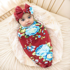 Galabloomer headband with flower bow adds soft, adorable styling for photos.