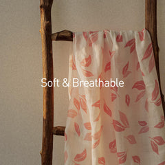 GLLQUEN BABY lightweight travel blanket ideal on the go.