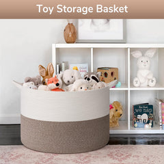 Goodpick 115L basket filled with blankets, showcasing ample storage.