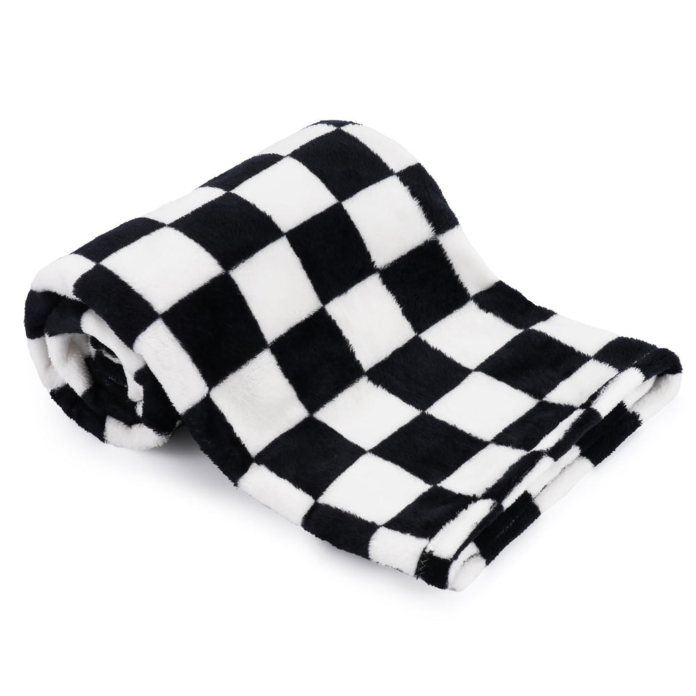 GreatBba plush checkered blanket closeup of soft fleece for newborn comfort