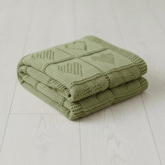 Grewear baby knit blanket with heart design offers cozy warmth for newborns during stroller rides.