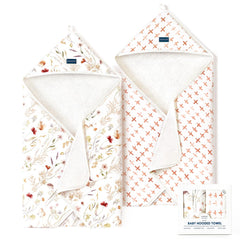 GRSSDER baby hooded towel hood closeup, cozy wrap for newborn bath time