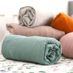 GRSSDER crib-sheet-elastic-band-4-sides ensures quick, secure placement and durability.