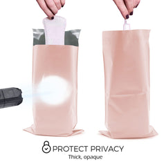Close-up of odour-seal closure on GWZiehory disposal bags demonstrating secure sealing.
