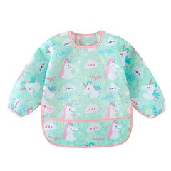 HaimoBurg bib with strong adhesive straps staying in place through mealtime