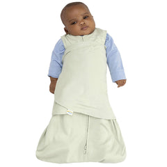 HALO Sleepsack Swaddle diaper-area zipper close-up enables easy diaper changes.