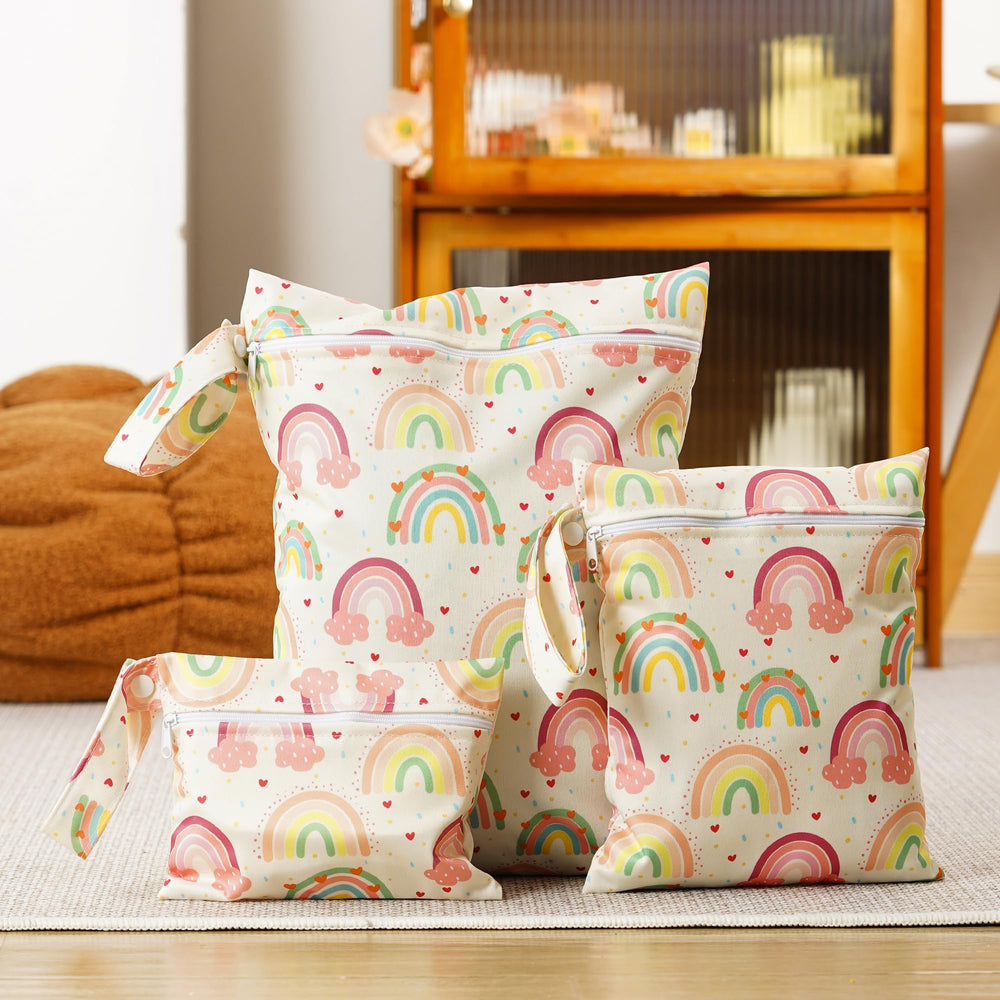 Happy Flute Rainbow2 wet bag set keeps clothes dry during travel