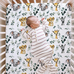HawSkgFub breathable, noiseless material reduces creasing and protects baby's sleep environment.