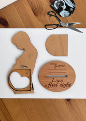 Heart's Sign frame makes a meaningful gift for pregnant women.