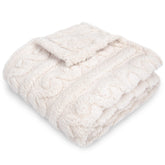 HOMRITAR baby blanket 3D feel offers secure warmth for soothing naps