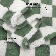 HOMRITAR soft fleece blanket delivers cozy warmth with breathable comfort.