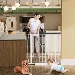 HOOOEN pressure-mounted installation for stairs and doorways.