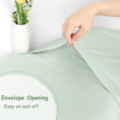 Envelope-closure snug fit demonstrated on Hooyax lounger cover