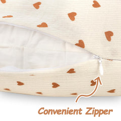Hooyax machine-washable cover keeps feeding spaces clean and tidy.