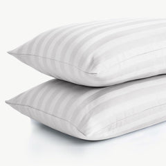 Hriksh zipper closure pillowcase for secure containment during travel.