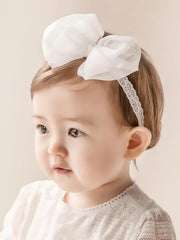 ICKEYOU baby bow headband with lace close-up for newborn photos