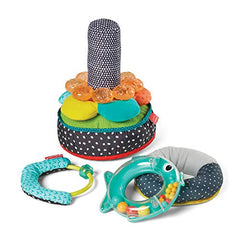 Infantino crinkle flower for texture exploration and giggles during play