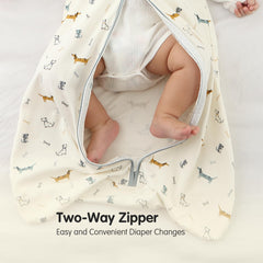 Insular swaddle 2way-zipper enables diaper changes without waking the baby.