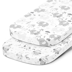 Joey and Joan bedside sleeper sheet on Maxi Cosi Lora for a snug fit