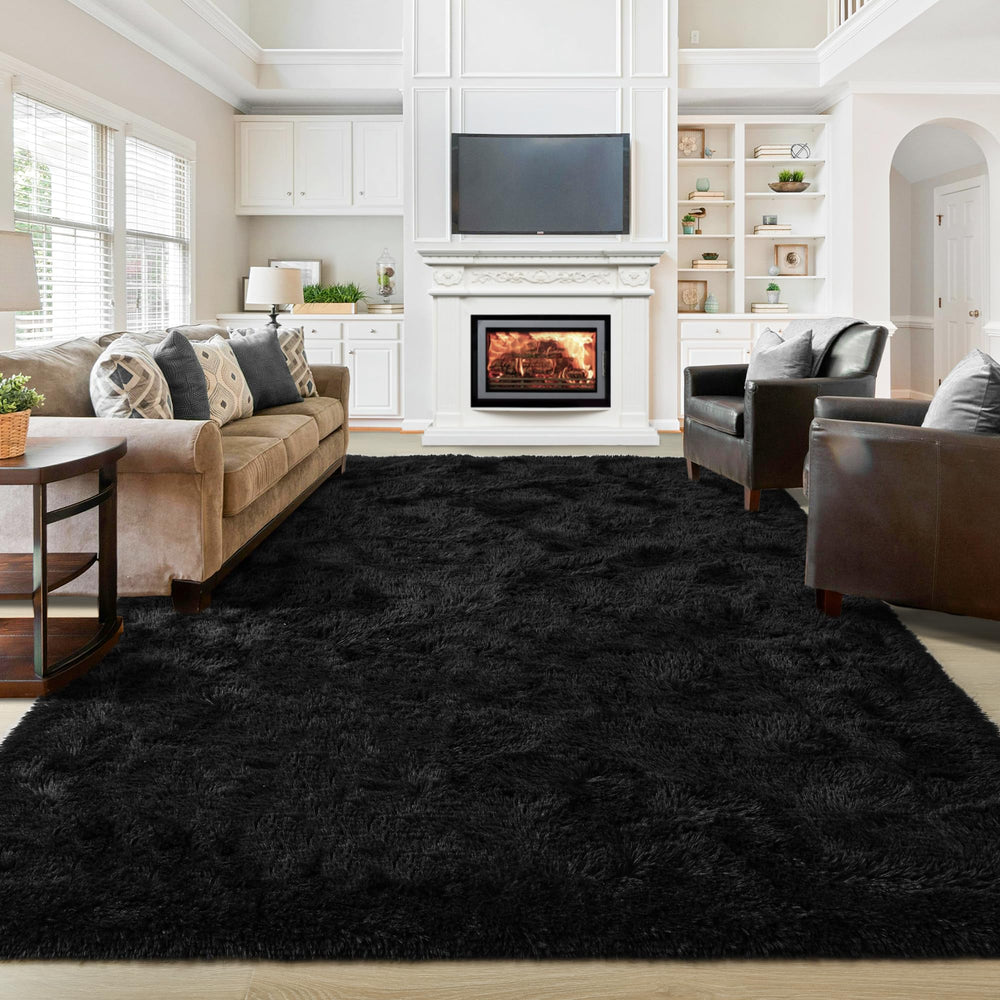 Junovo washable non-slip rug 6x9 black ensures stable grip and easy cleaning.