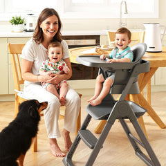 Kisuplus step stool mode helping a child reach the sink safely