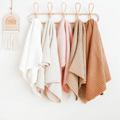 Konssy waffle blanket neutral color close up suitable for photography props