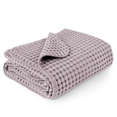 Konssy Waffle Baby Blanket purple - close-up texture for gentle skin warmth