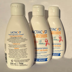 Foaming application of Lactacyd Femina for comfortable cleansing.