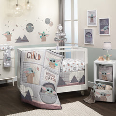 Durable, machine-washable Lambs & Ivy crib sheet for busy nurseries