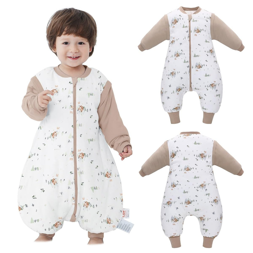 LAT LEE AND TOWN baby sleep sack close-up shows soft cotton fabric and secure closure.