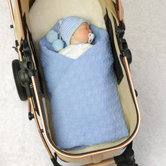 LAWKUL 11-color palette knit blanket showcases colorfast, durable fabric for everyday use.