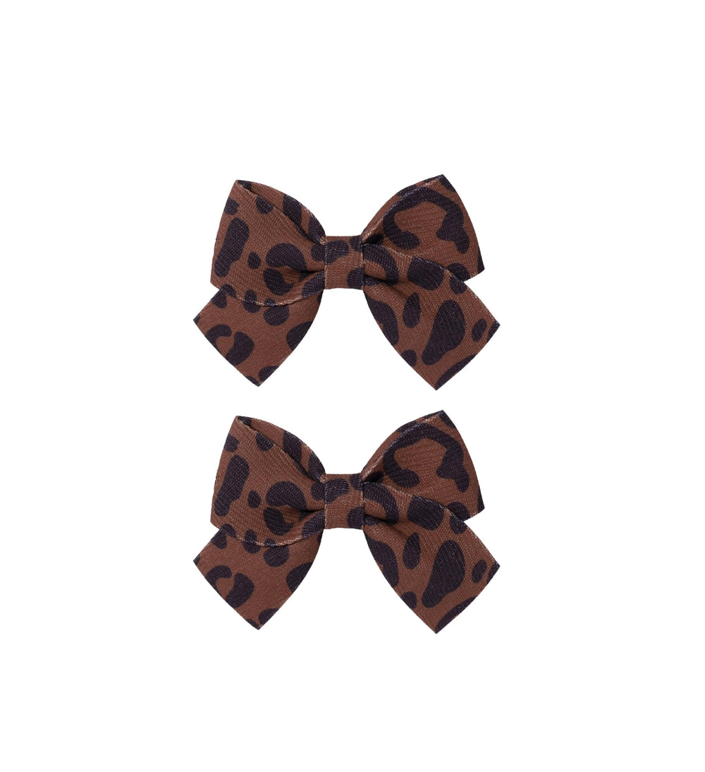 LDDCX baby leopard hair bow clip adds cute detail to daily outfits.