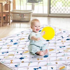 LILYVIBEBEARHAPPY folded mat for travel and on-the-go play.