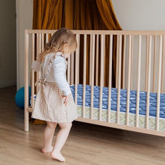 LILYVIBEBEARHAPPY mattress 3D-edged sides provide stable, snug crib fit