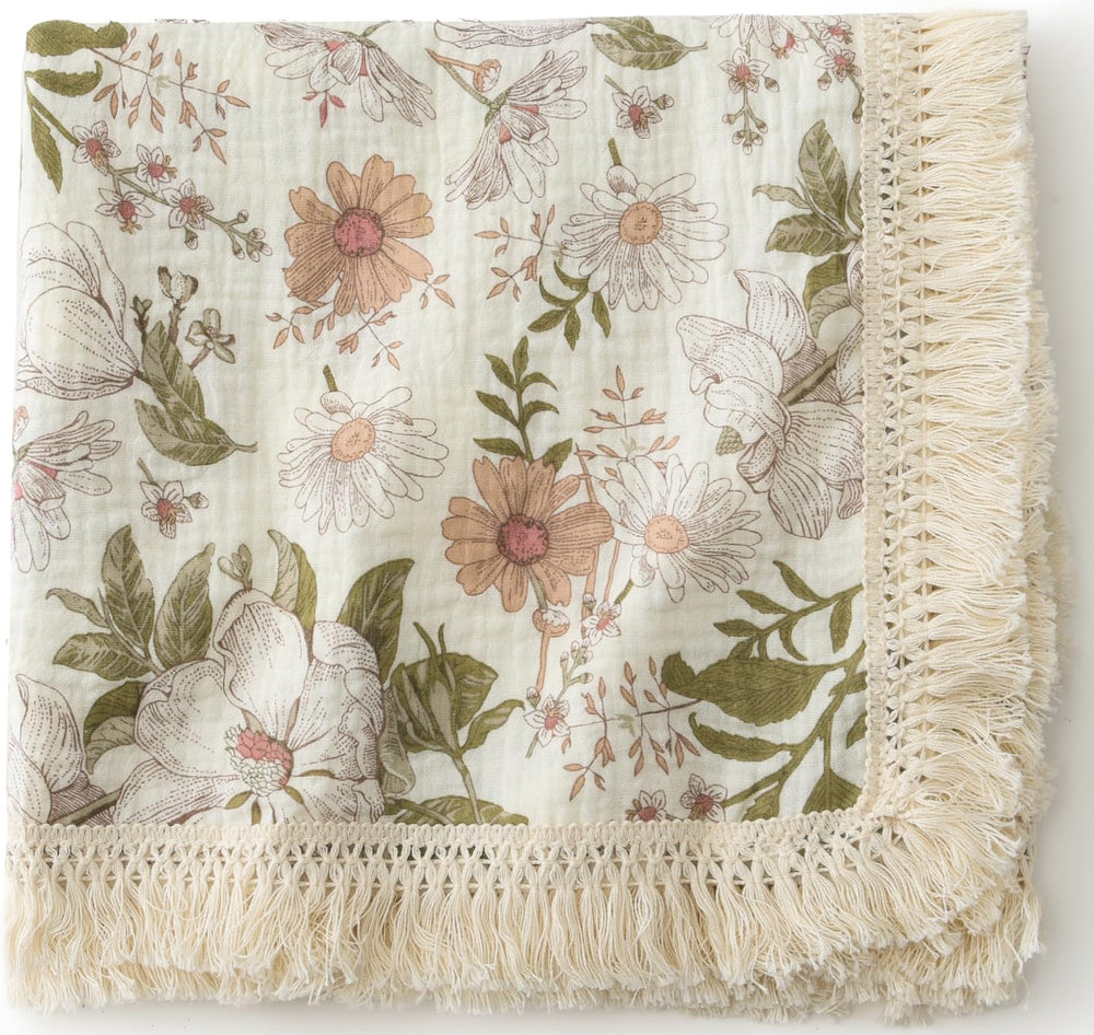 Little Jump bear-print swaddle blanket with tassels, ideal for newborn photo props.
