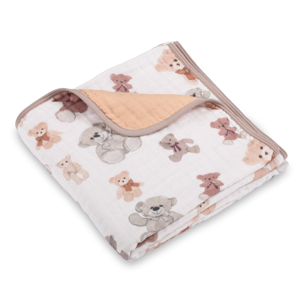 LollyBanks teddy bear print quilt for cozy naps and cuddles.