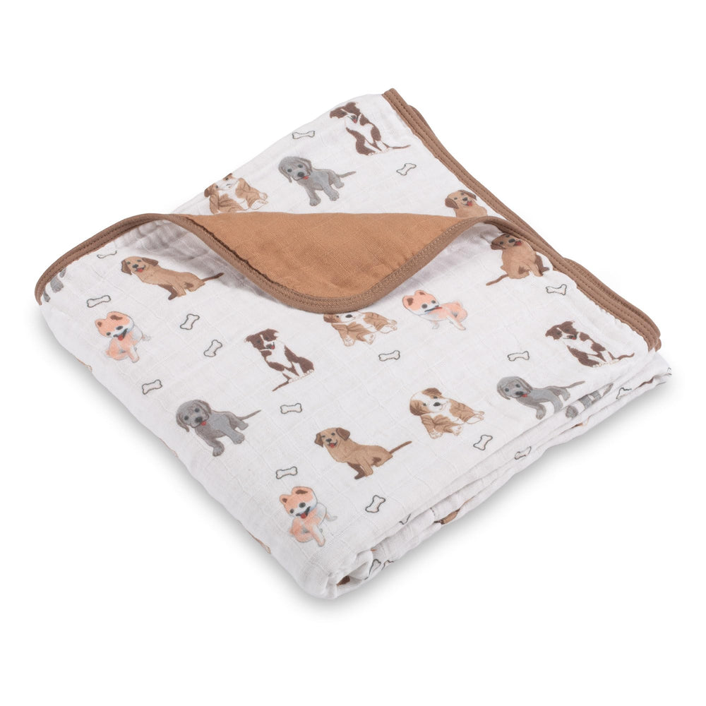 LollyBanks Puppies Print baby quilt for cozy nursery snuggles and playful design.