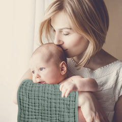Looxii pre-washed muslin fabric stays soft with every wash.