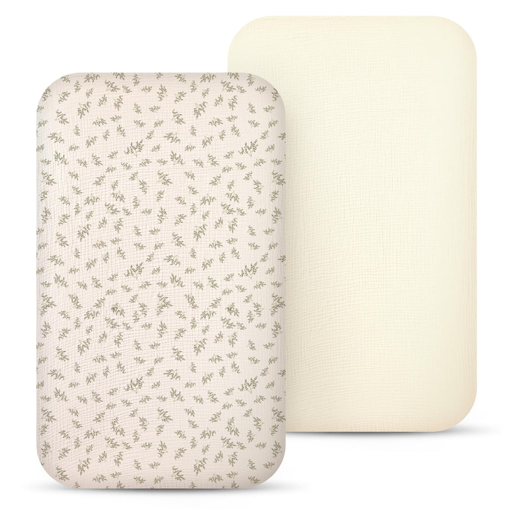 Lulumoon Muslin Bassinet Sheet in soft fabric for sensitive baby skin.